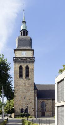 St. Amandus - Neue Turm (Ostansicht)