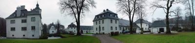 Schloss Laer, Ansicht des Gesamtkomplexes der Schlossanlage aus westlicher Richtung