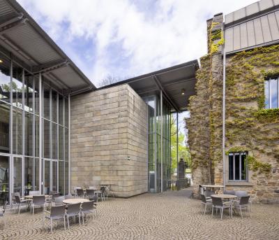 Haus Witten, Innenhof, verglaste Ergänzungsbauten, Bestand