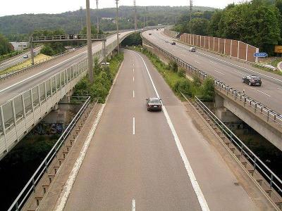 Sonnborner Kreuz Wuppertalbrücke A46 Fahrtrichtung Süd