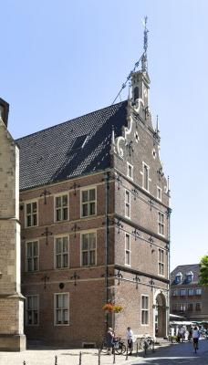 Seitliche Giebelansicht Rathaus Bocholt