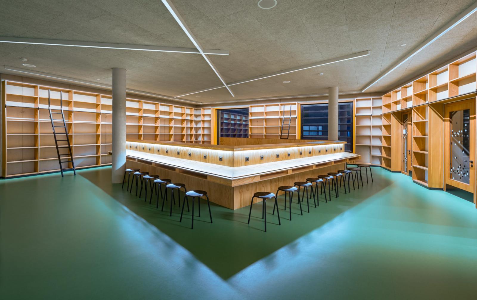 Bibliothek Innenansicht