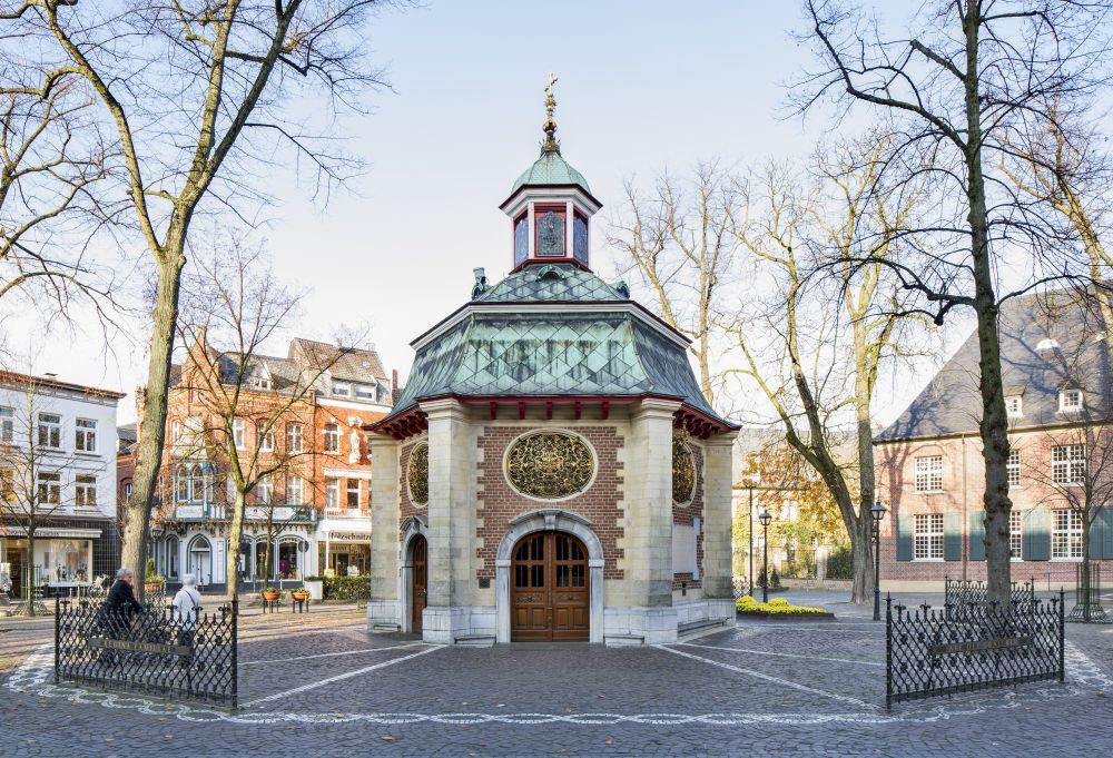 Gnadenkapelle als sechseckiger Kuppelbau