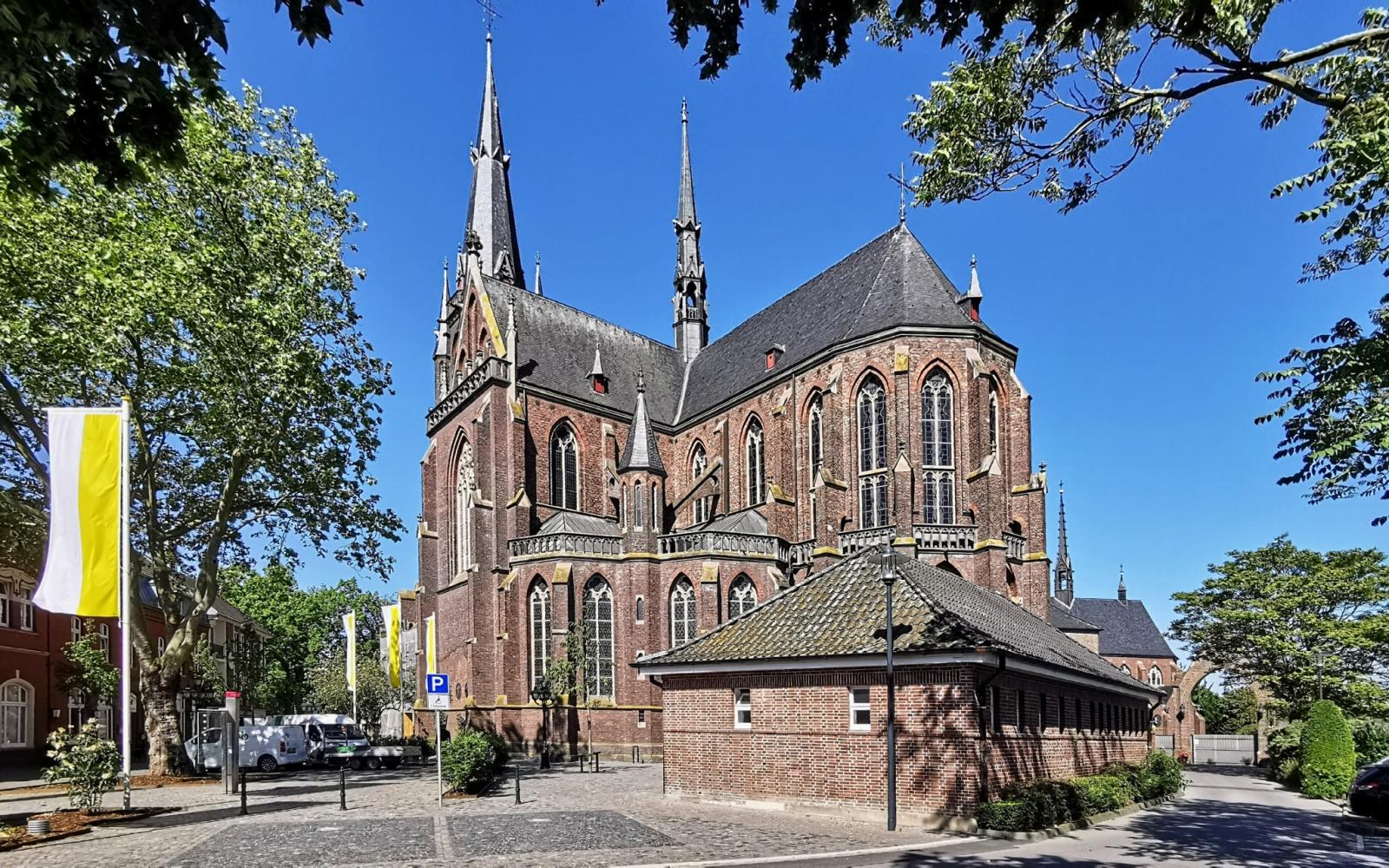 Marienbasilika in Kevelaer von Osten