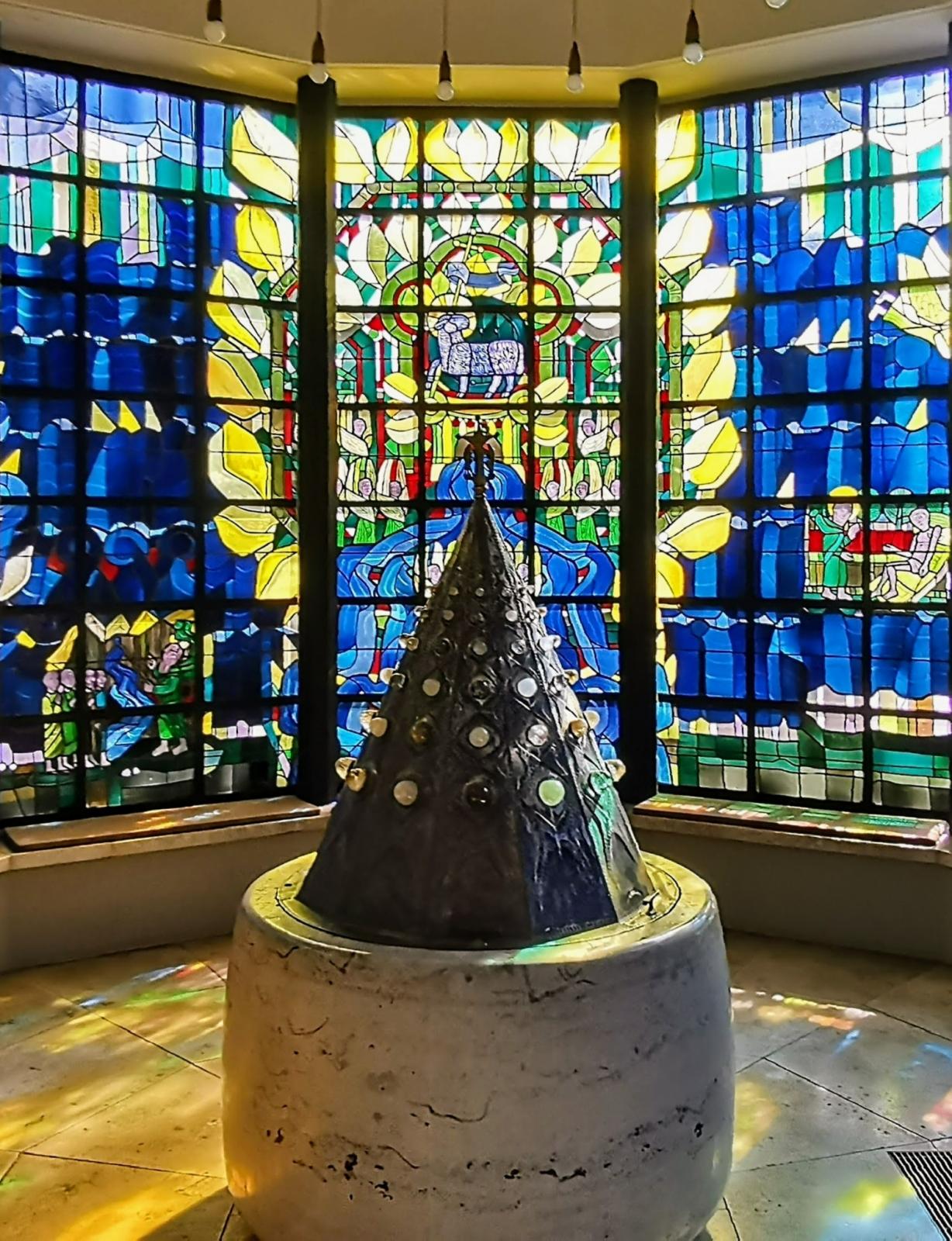 Innenansicht Taufkapelle