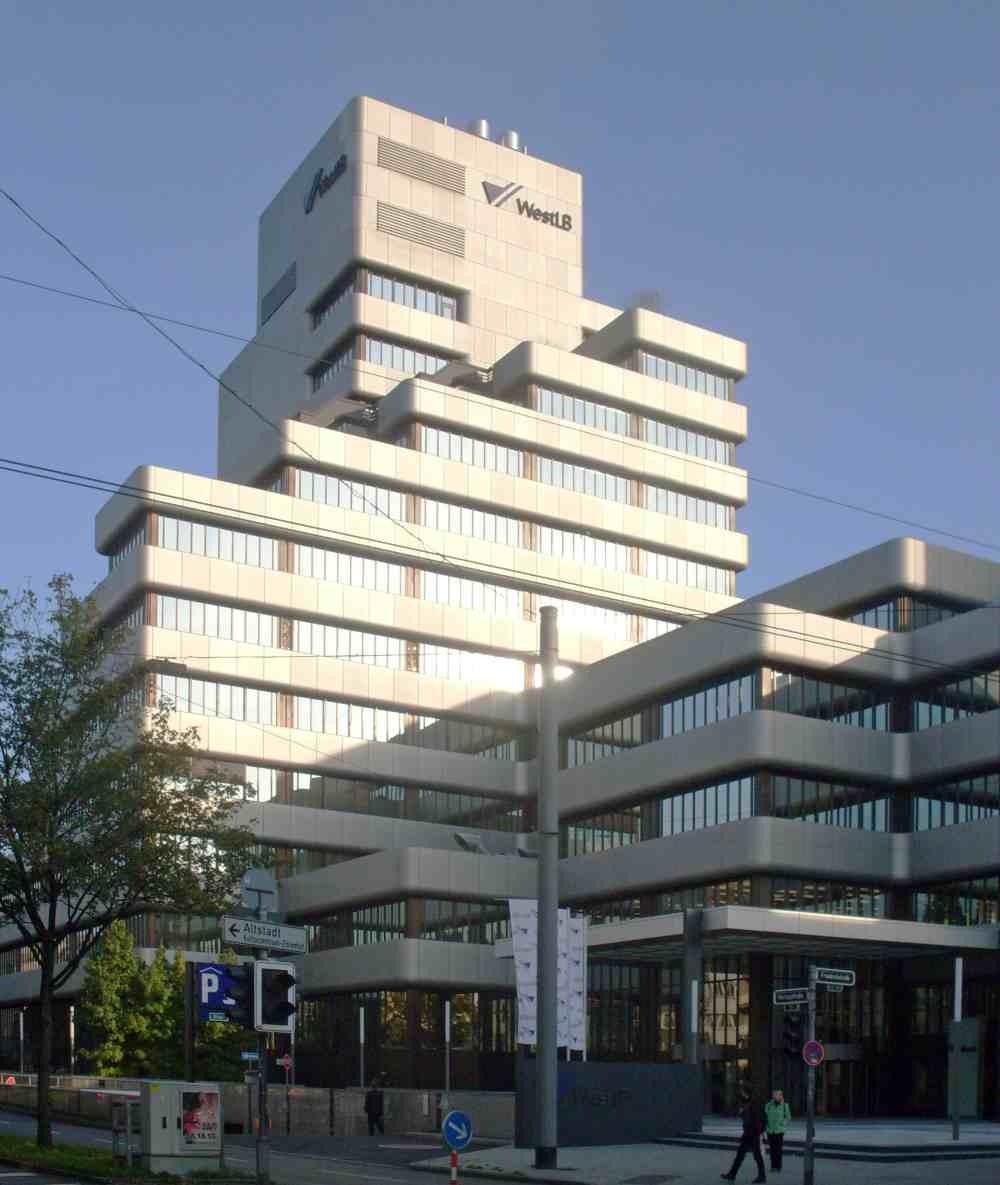 ehem. WestLB Düsseldorf mit Turm