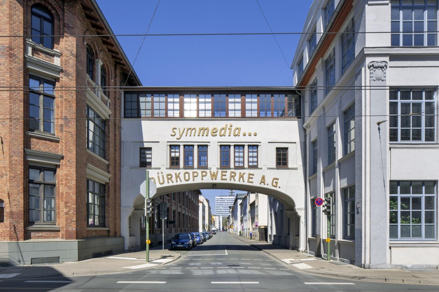 Brücke zwischen Block II und III der Dürkopp-Werke 