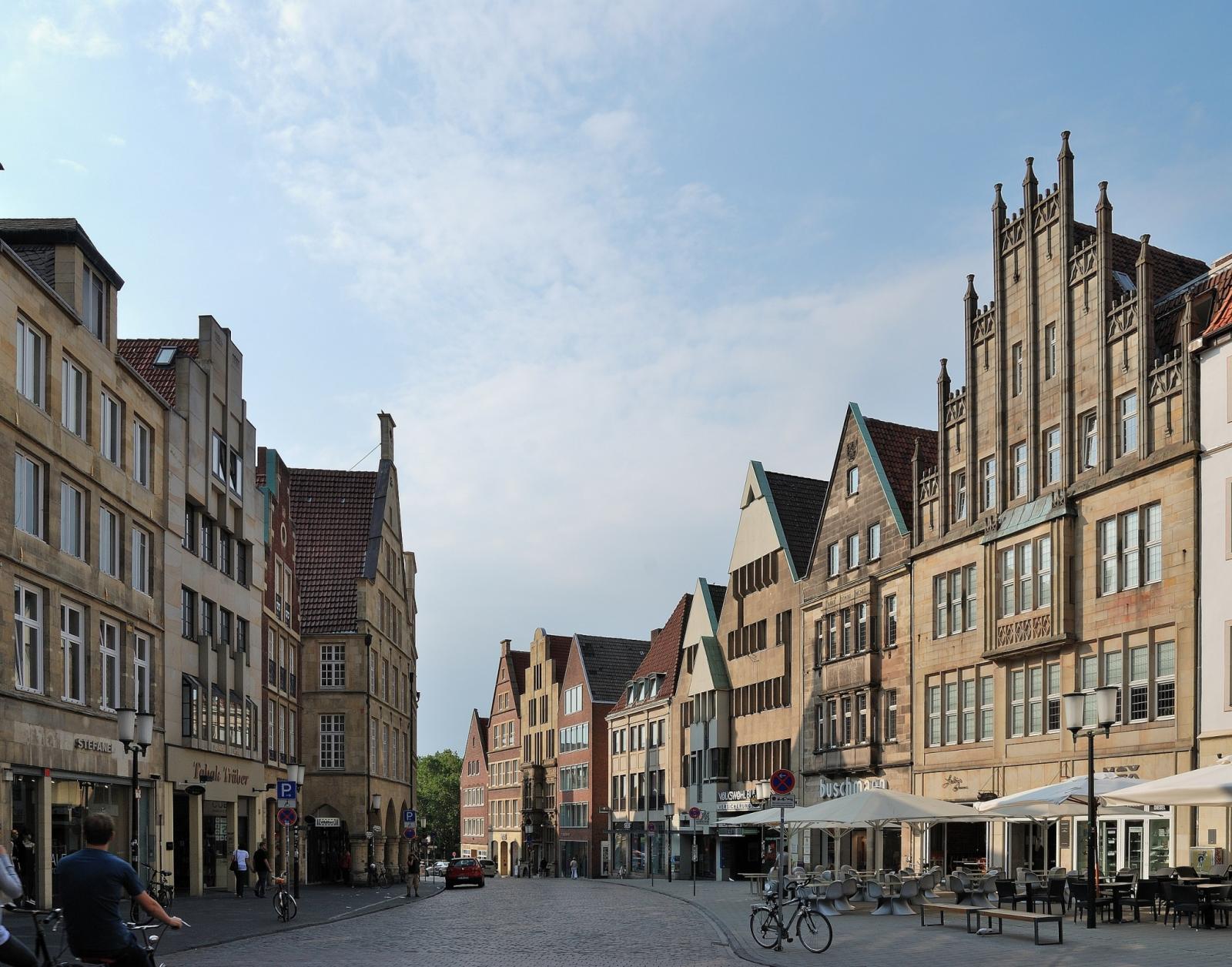 Roggenmarkt mit Volkswohlbundhaus