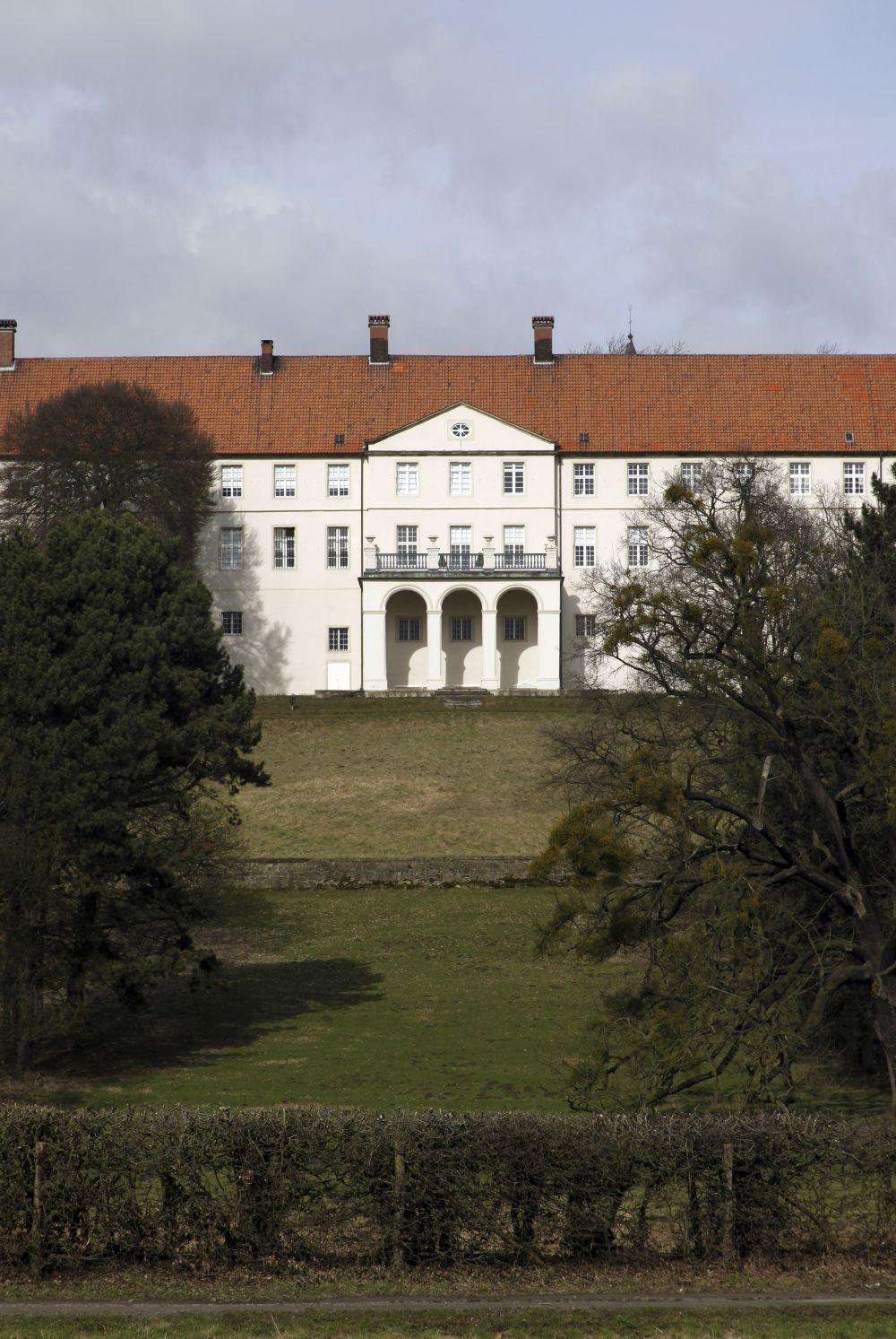 Südansicht Schloss Cappenberg mit Mittelrisalit und Altan