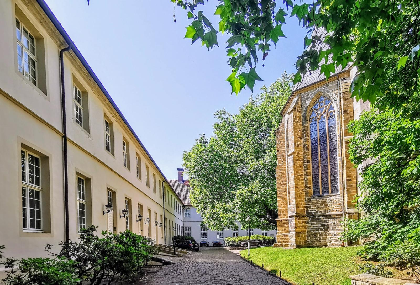 Fassade Innenhof und ehem. Stiftskirche Cappenberg