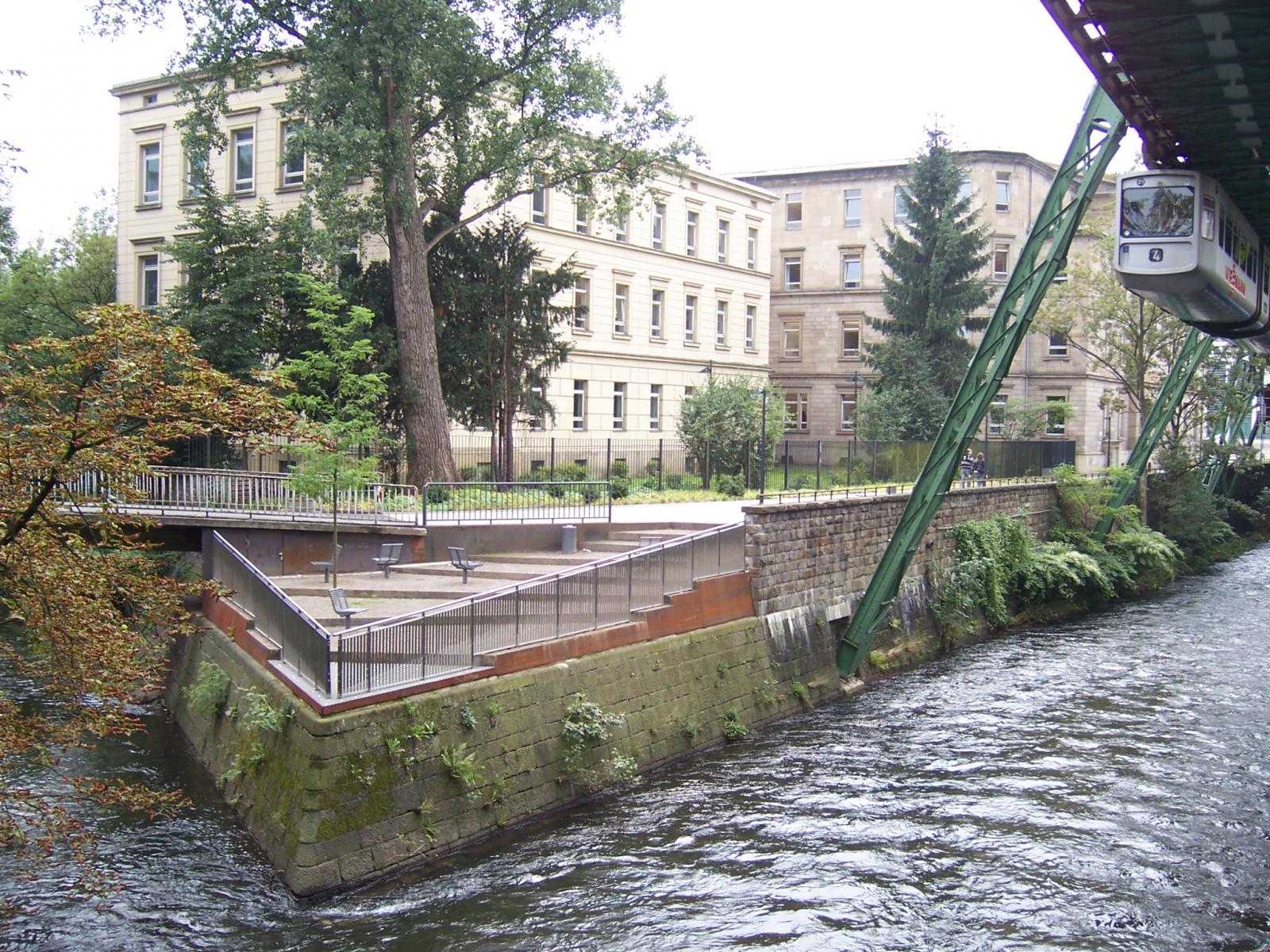 Terrasse am Hartmann-Ufer
