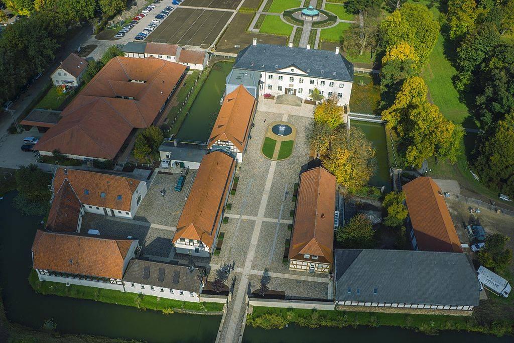 Luftansicht Schlossanlage Benkhausen