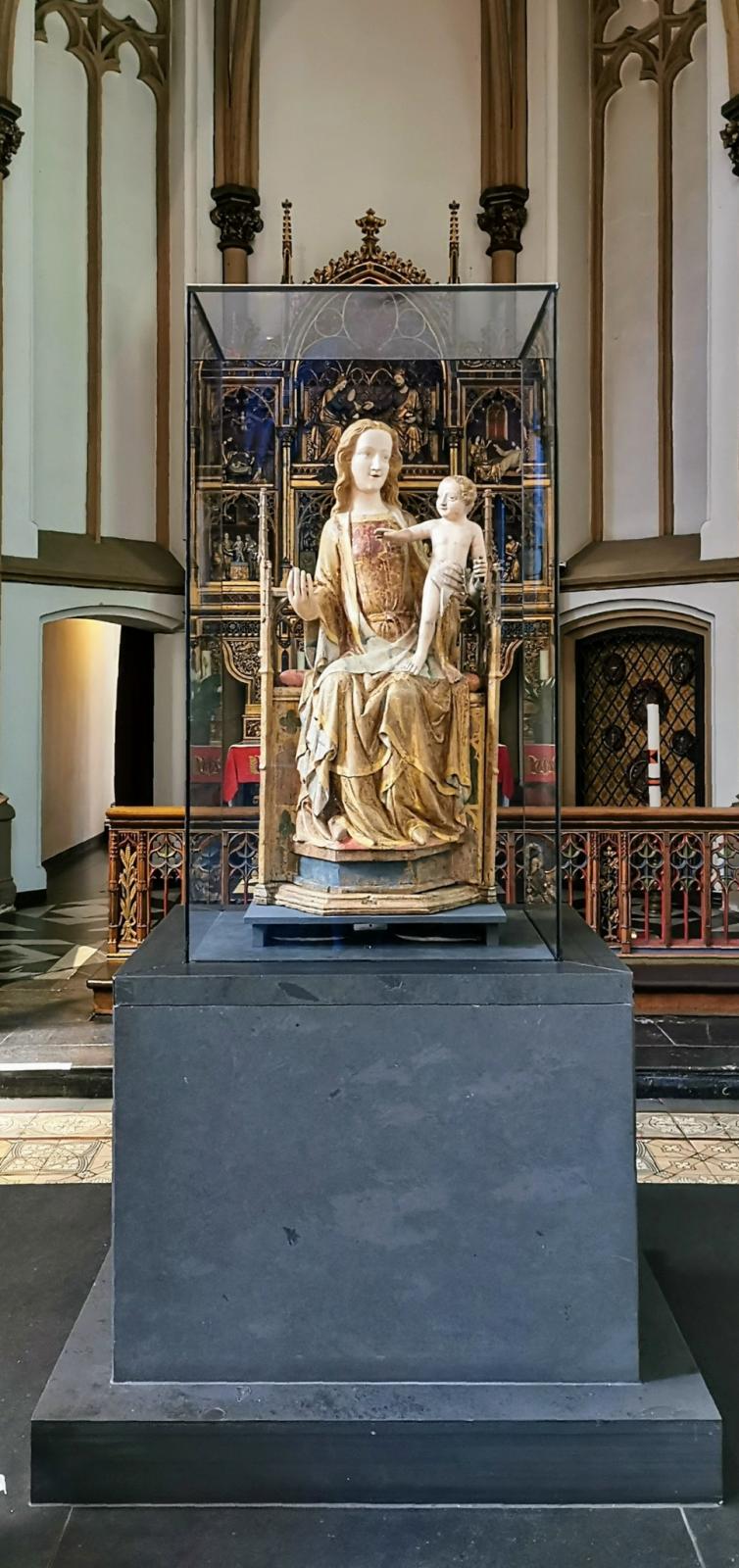Dietkirchen-Madonna in der Stiftskirche St. Johann Baptist und Petrus Bonn