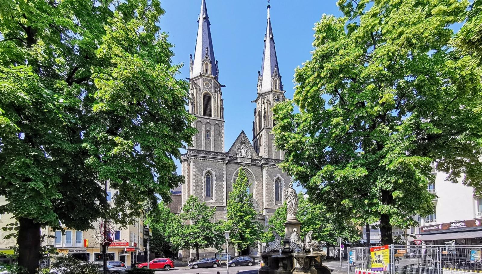 Stiftskirche St. Johann Baptist und Petrus Bonn