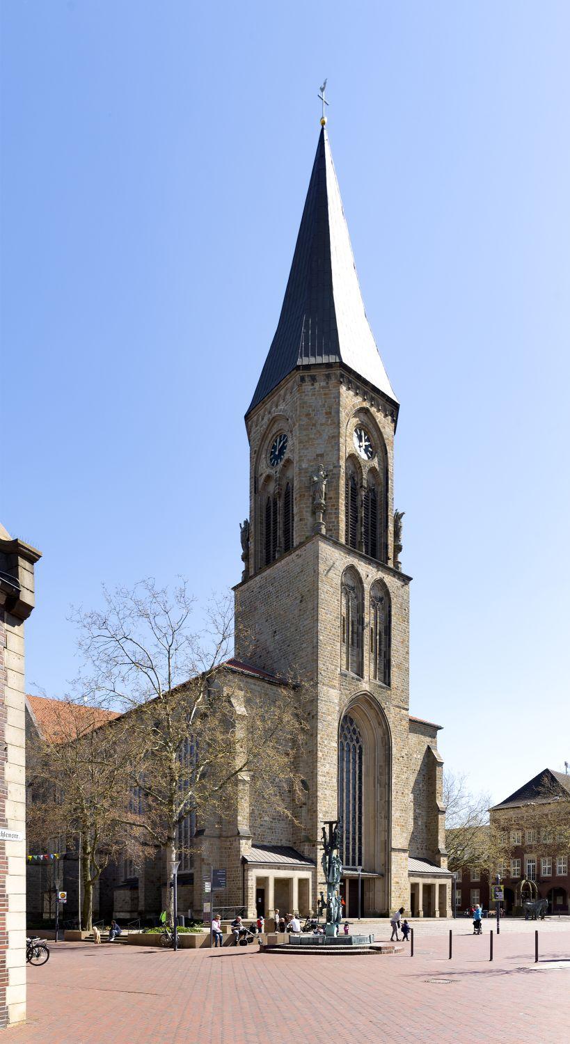 Kirchturm von Nordosten