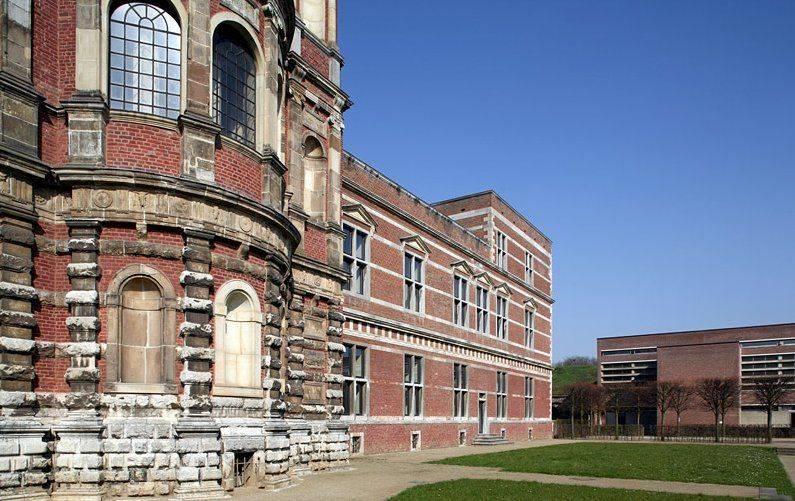 Fassade des Schlosses