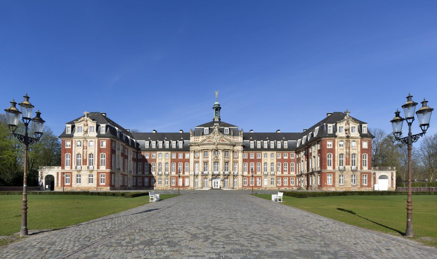 Streng symmetrische Anlage des Schlosses Münster