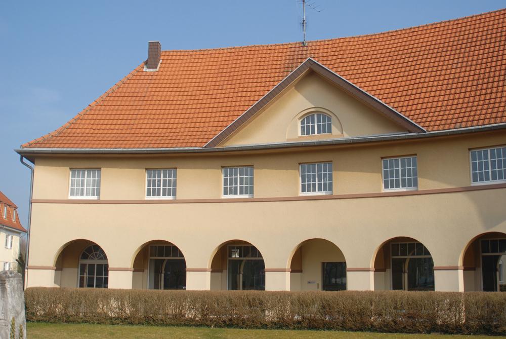 Louis-Mannstaedt-Str. 82, ehem. Kaufmannsladen, Wohn- und Geschäftsgebäude der camedien GmbH