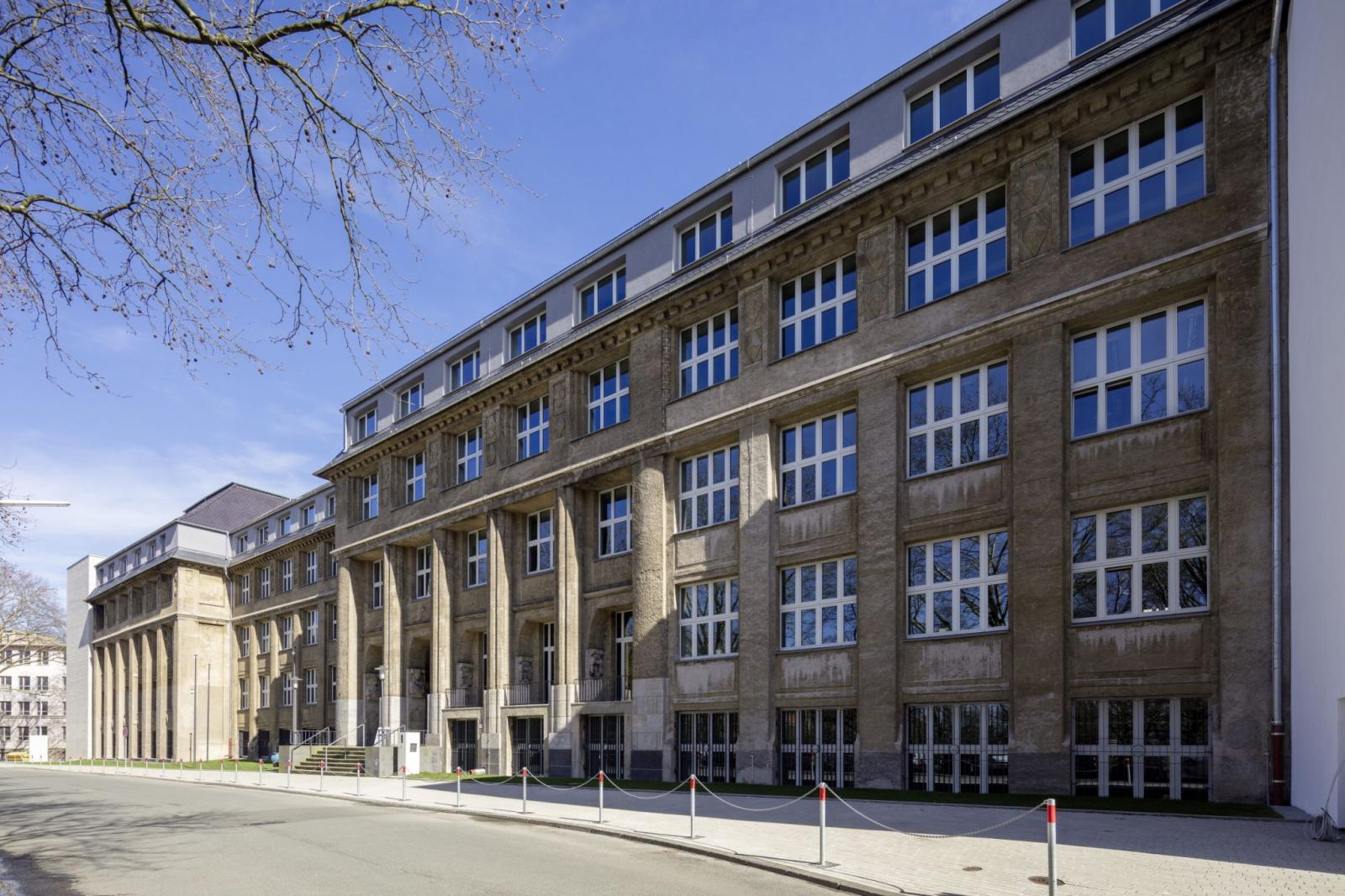 Fritz-Henßler-Berufskolleg, Bestandsbau