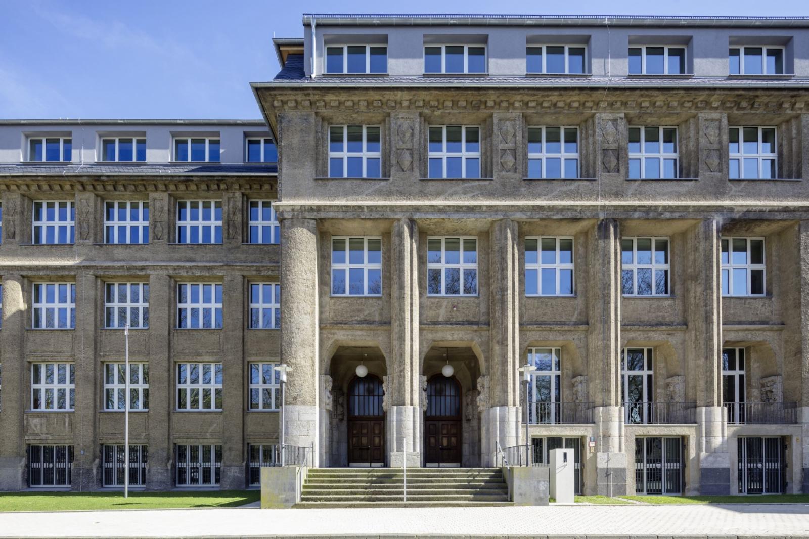 Fritz-Henßler-Berufskolleg, Bestandsbau
