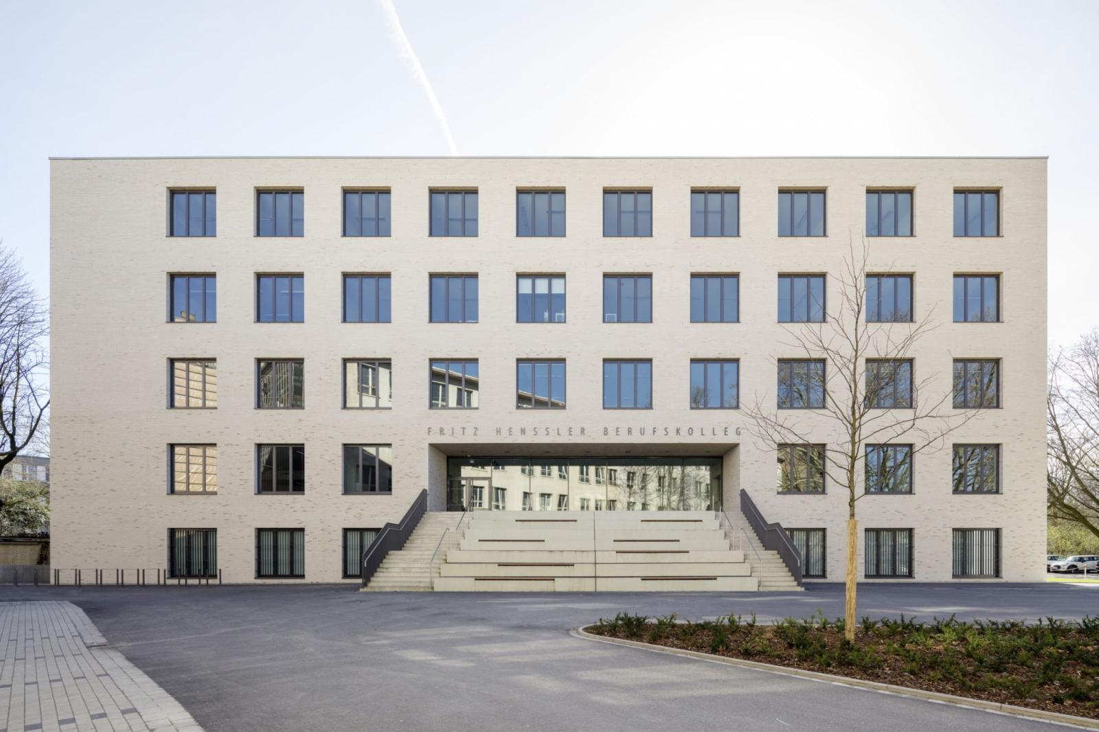 Fritz-Henßler-Berufskolleg, Frontansicht Erweiterungsbau