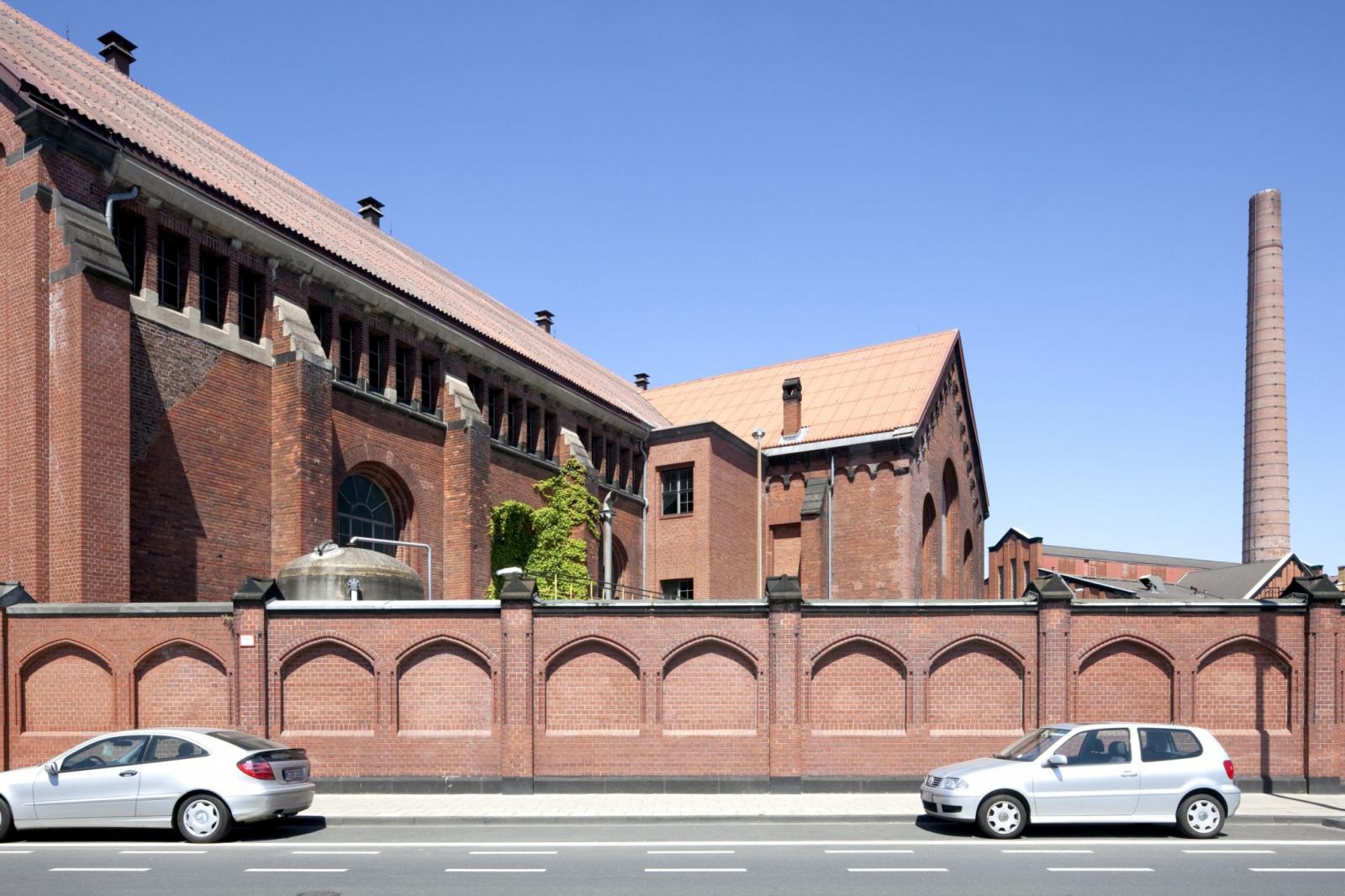 Einfriedung und Maschinenhaus