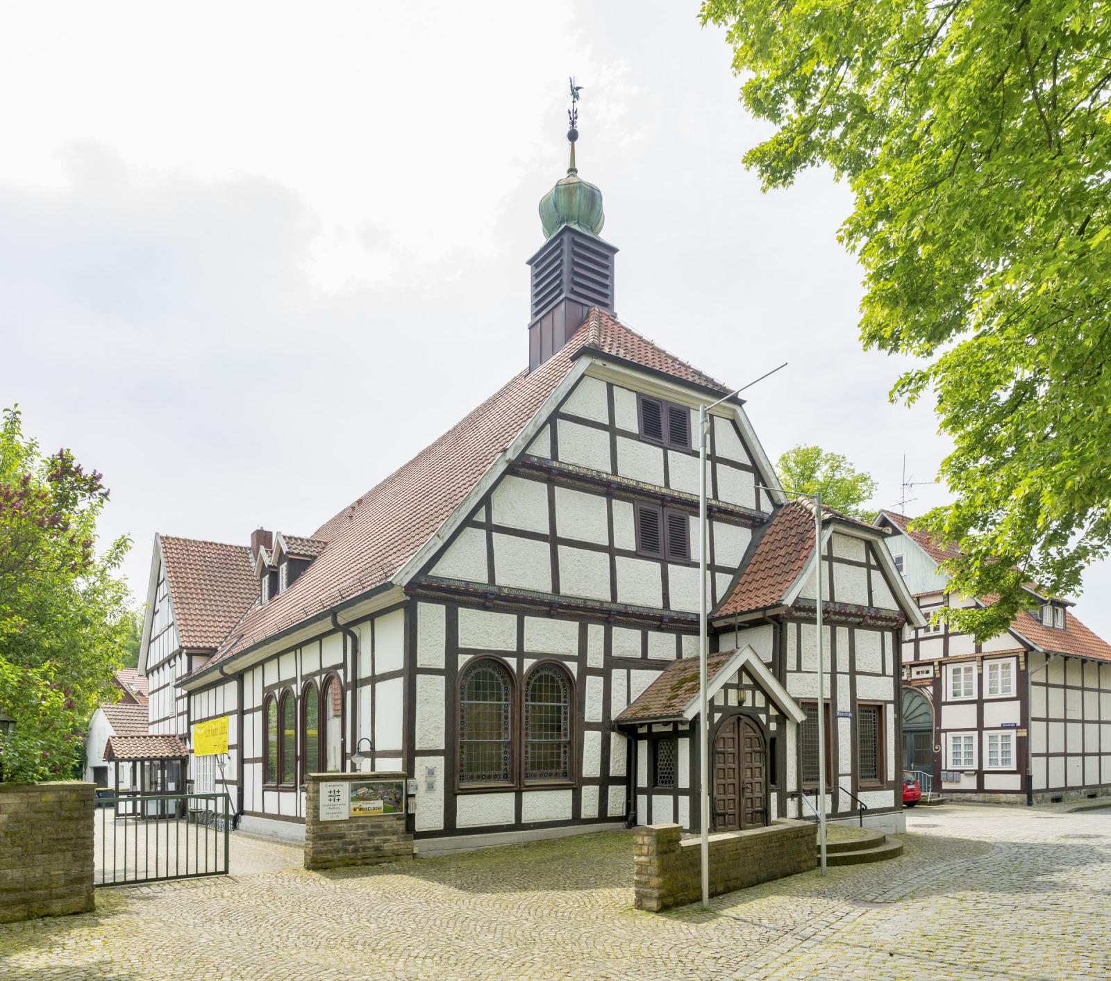 ev. Pfarrkirche in der Müntestraße