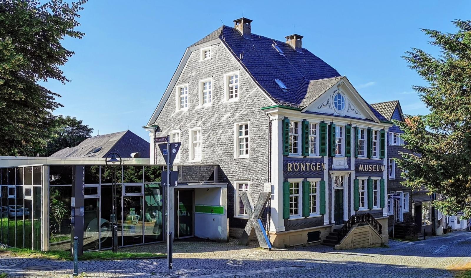 Roentgenmuseum (Geburtshaus von Wilhelm Röntgen)