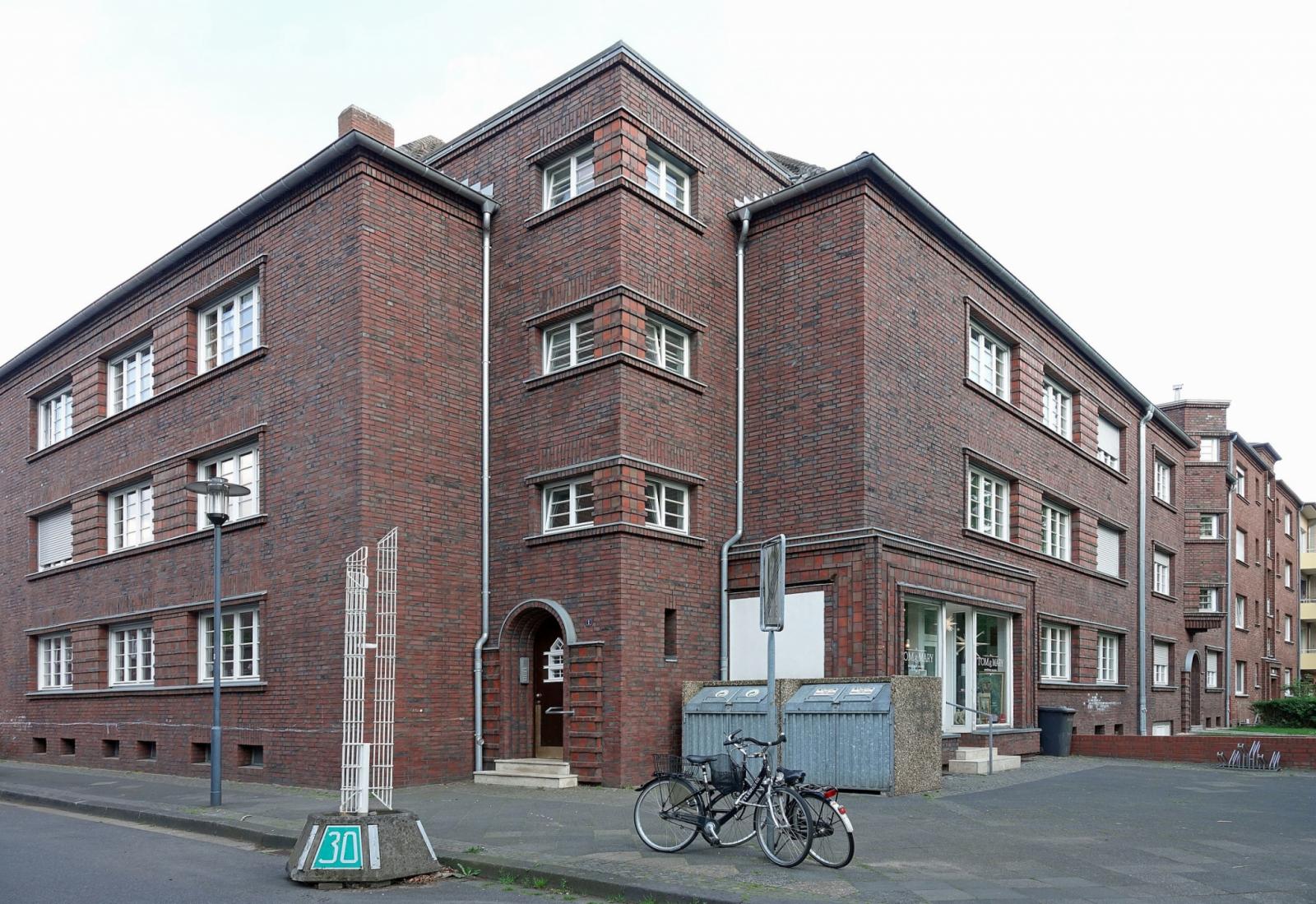 Eckbauten Wohnsiedlung Paul-Schütz-Straße