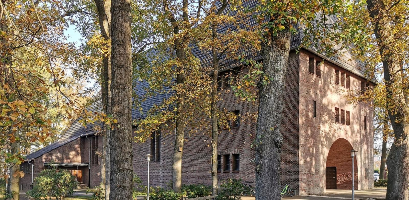Herz-Jesu-Kirche in Deuten