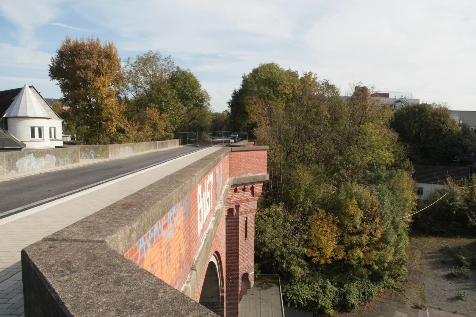 Auf dem Viadukt Wichlinghauser Straße