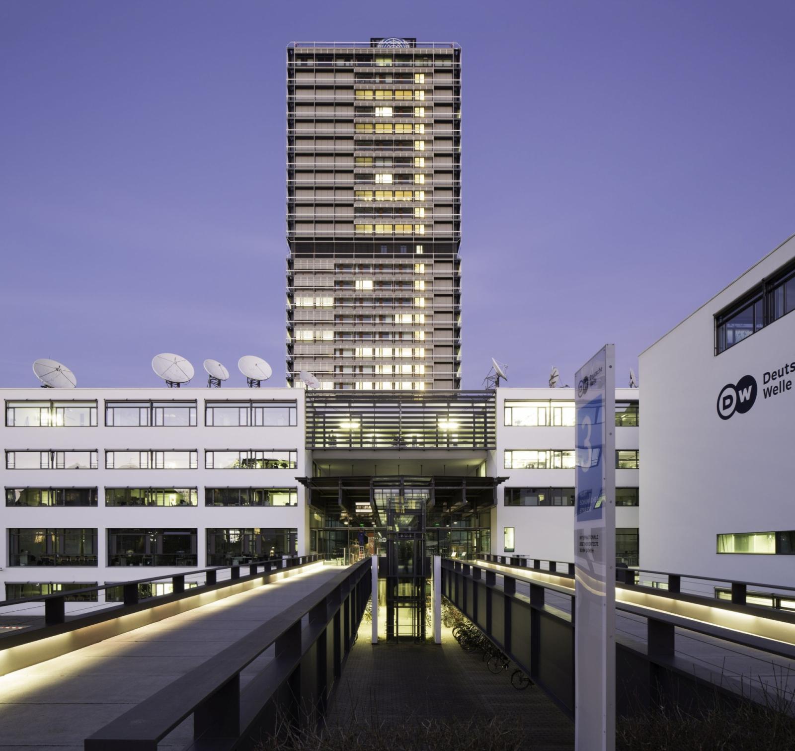 Deutsche Welle und Abgeordnetenhochhaus