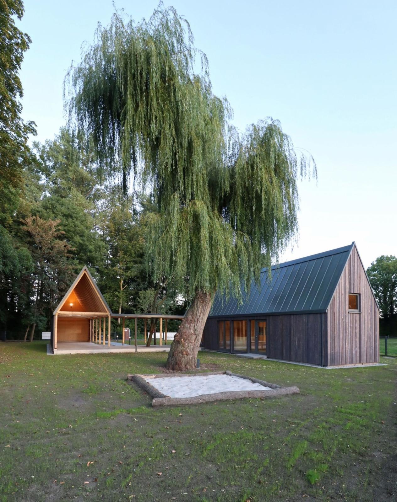 Waldkindergarten Wadersloh-Liesborn, rückwärtige Außenperspektive