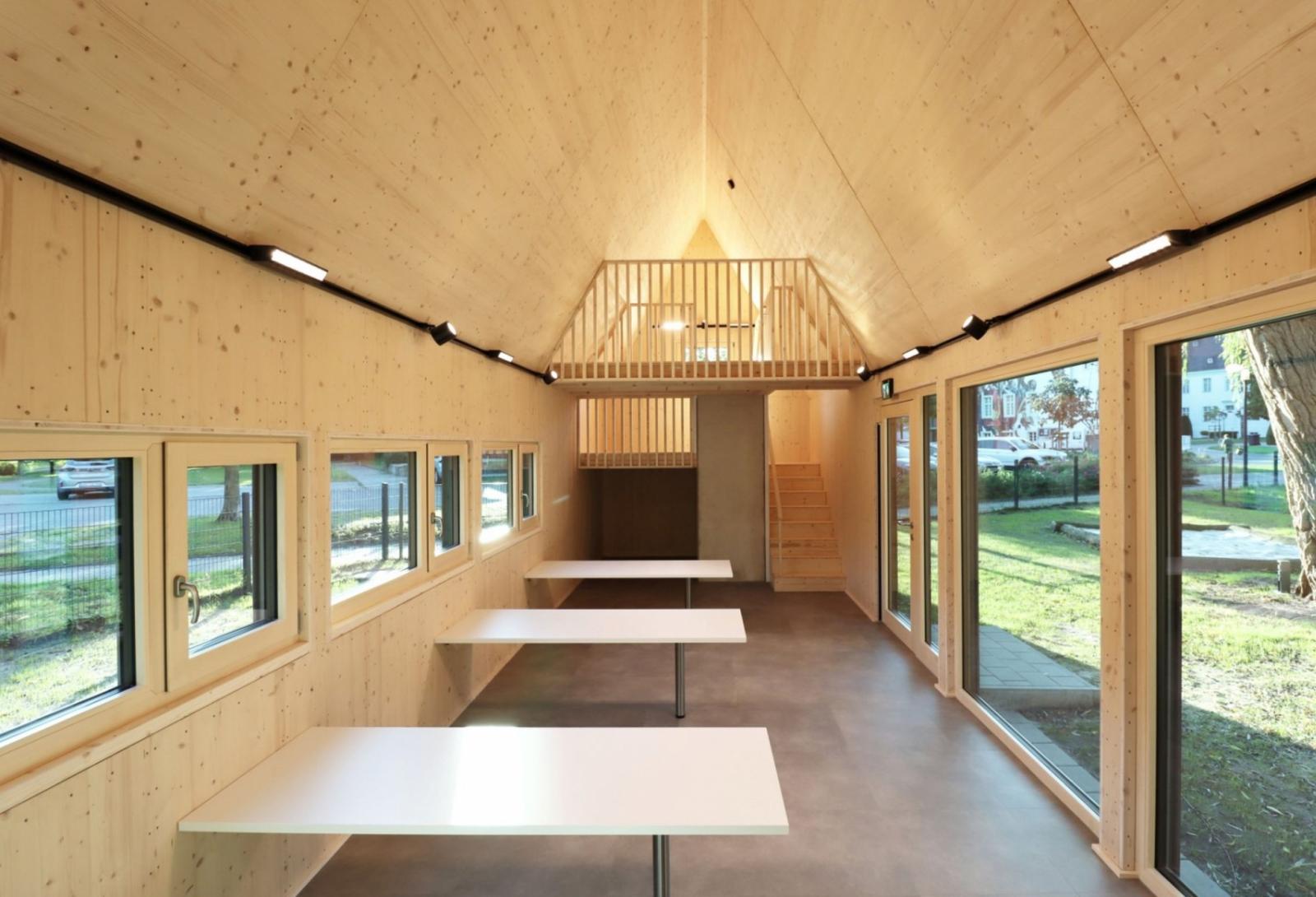 Waldkindergarten Wadersloh-Liesborn, holzsichtiger Innenraum