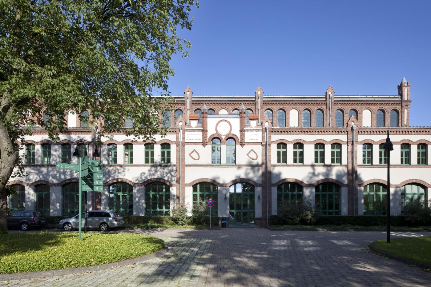 Seitenansicht Kauengebäude