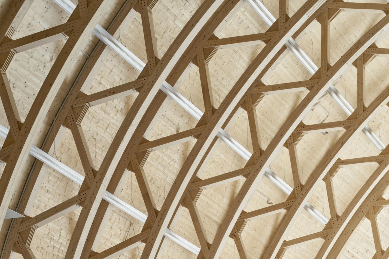 Holzkonstruktion im Luftschiffhangar