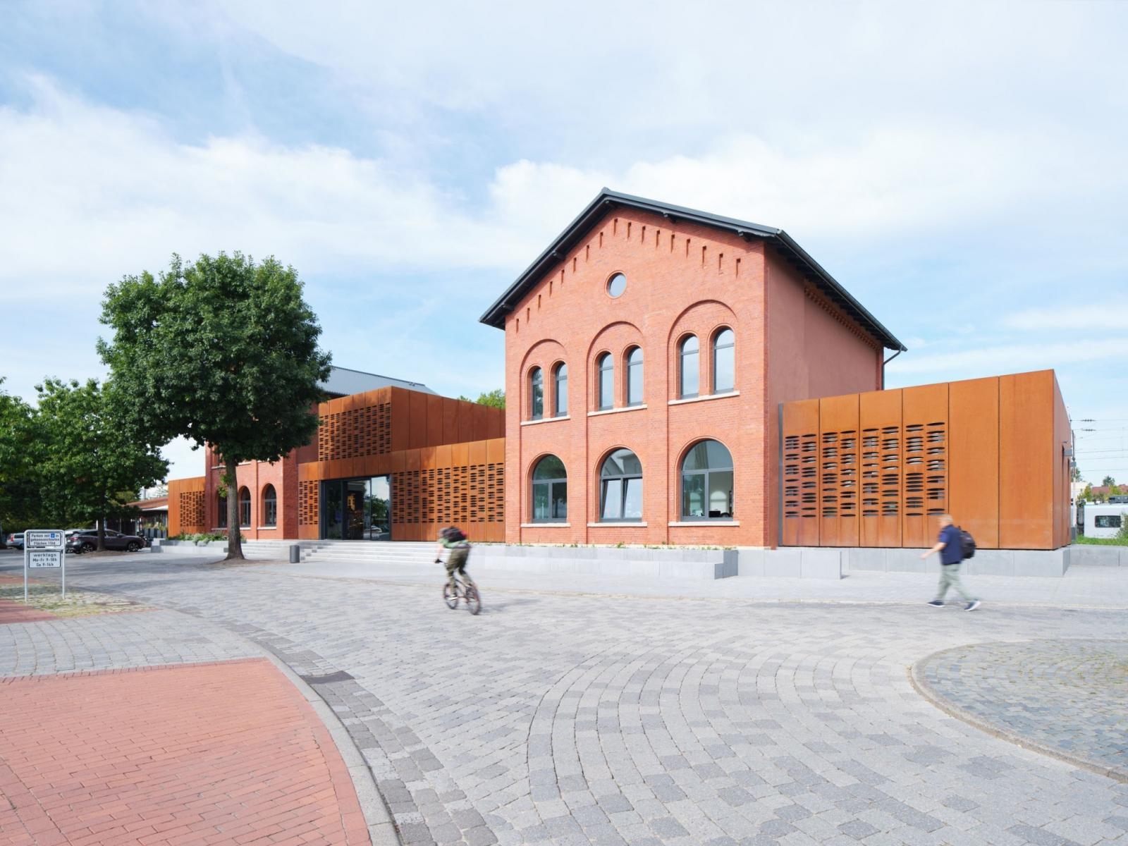 Bahnhofsgebäude Bünde, Ansicht Bahnhofstraße