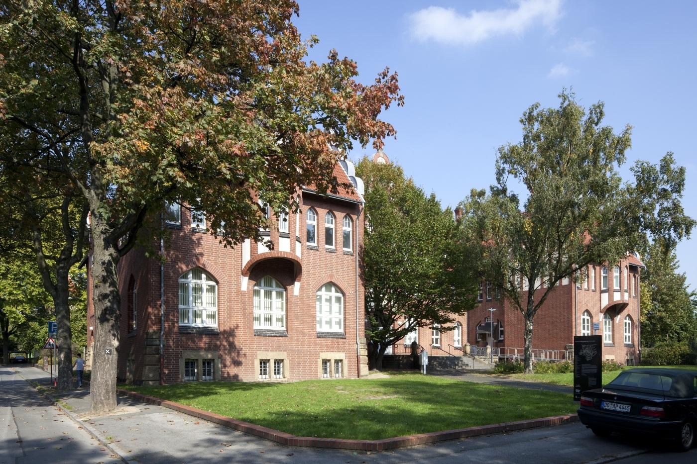 Straßeneckansicht