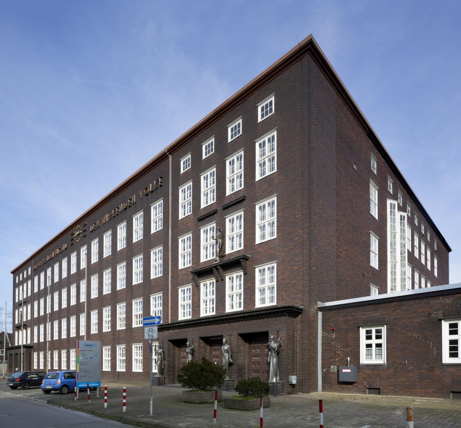 Berufskolleg Bottrop, Straßenansicht An der Berufsschule