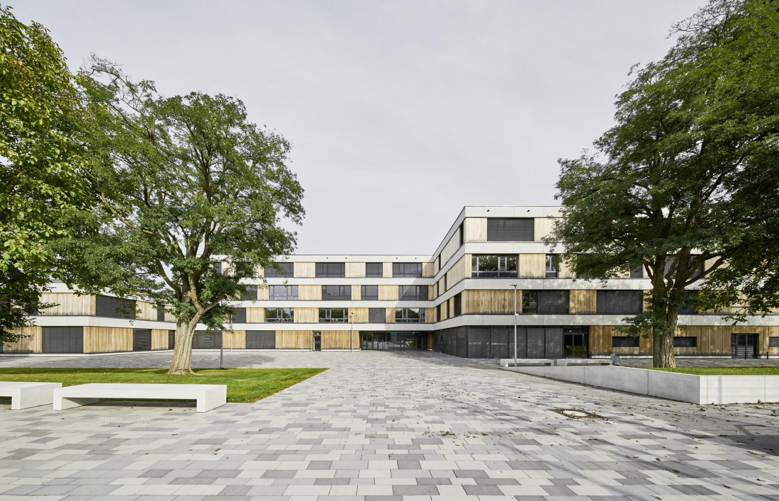 Neubau Gesamtschule Hürth, Frontansicht, Haupteingang
