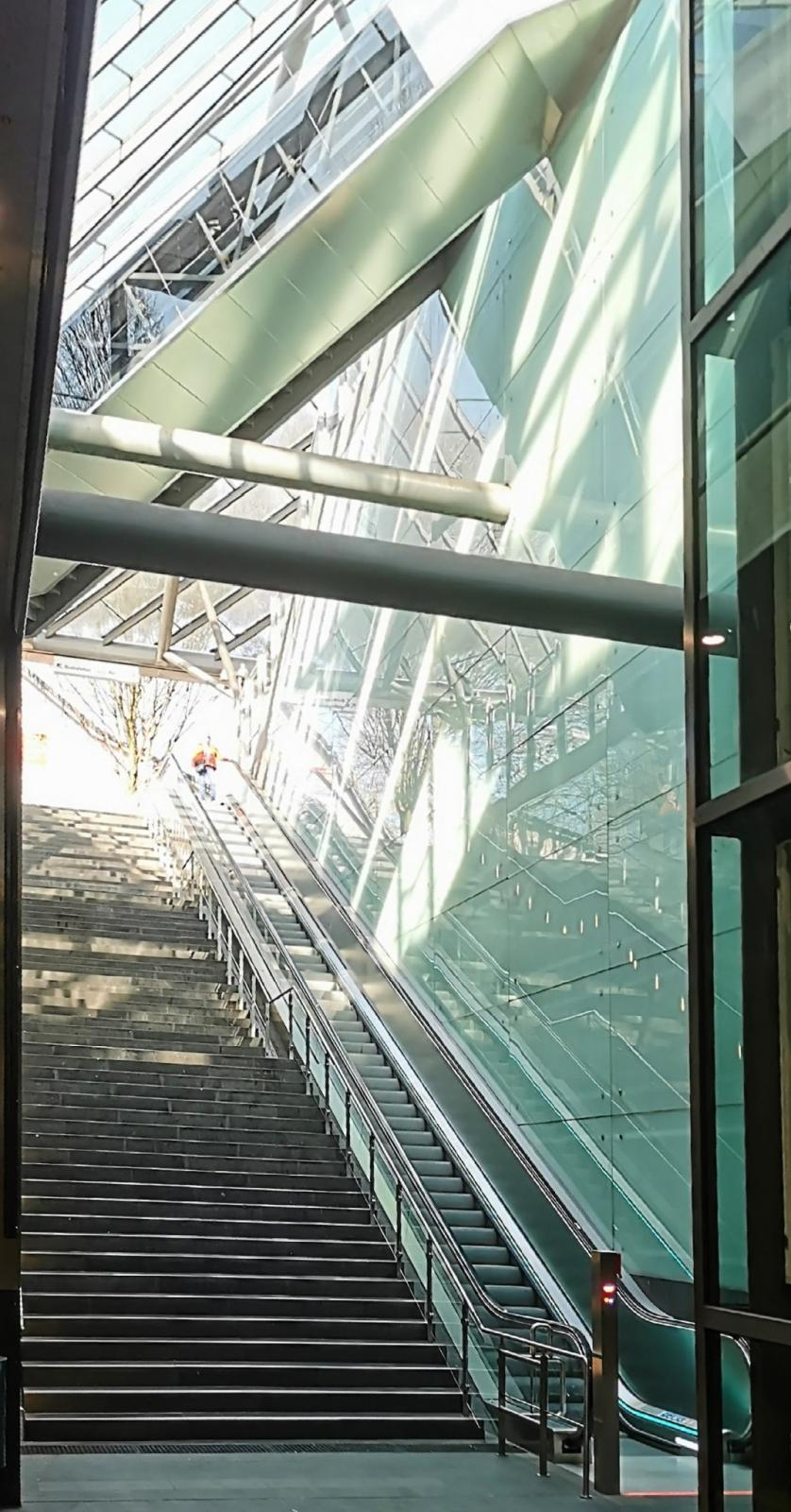 U-Bahnhof Bensberg, Treppenaufgang