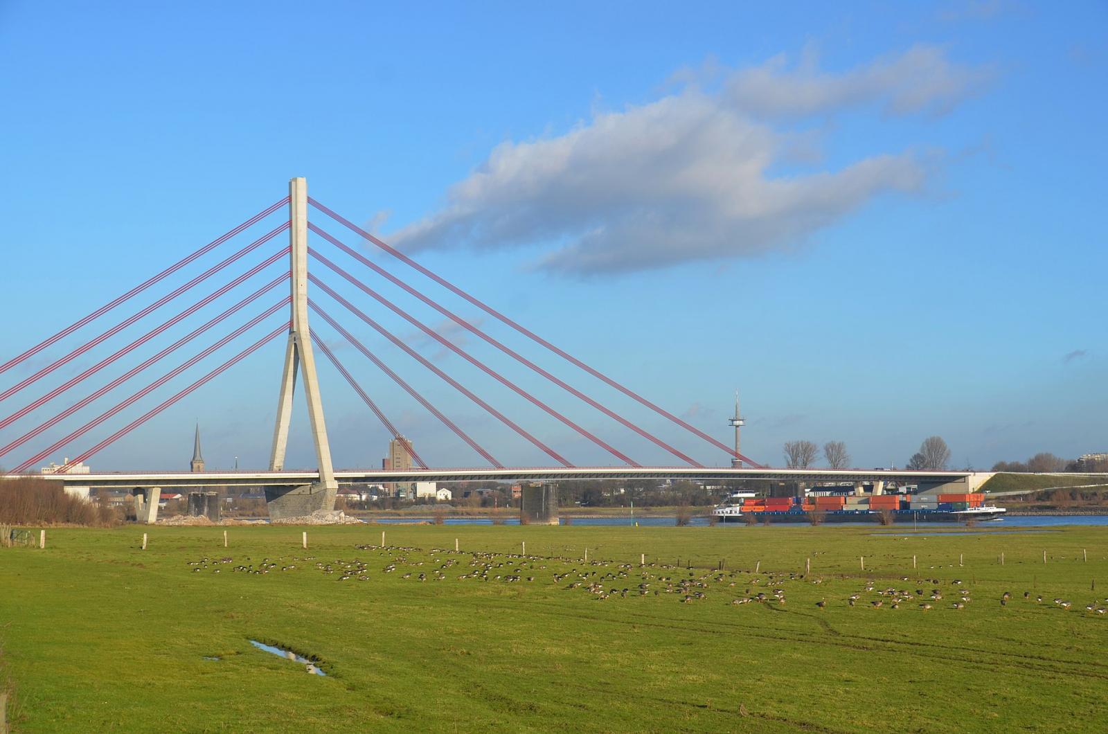 Rheinbrücke Wesel