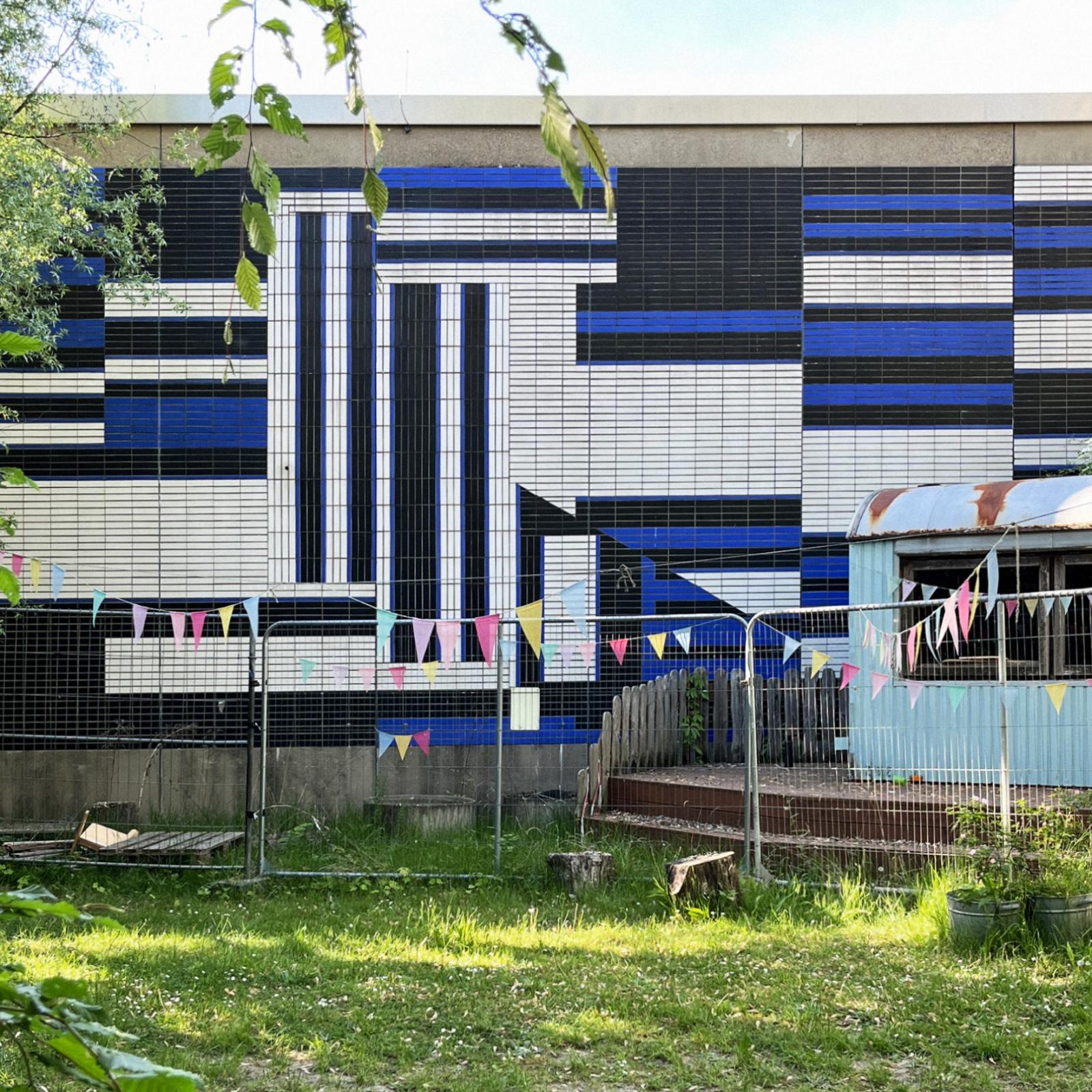 Audimax der ehem. FH Düsseldorf, Fassade aus Blickrichtung Süd-Osten