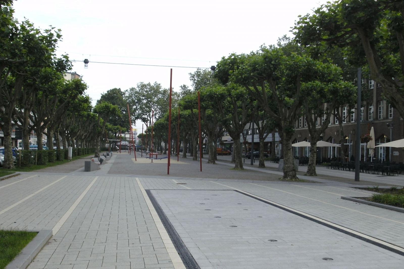 umgestalteter Saporoshje-Platz