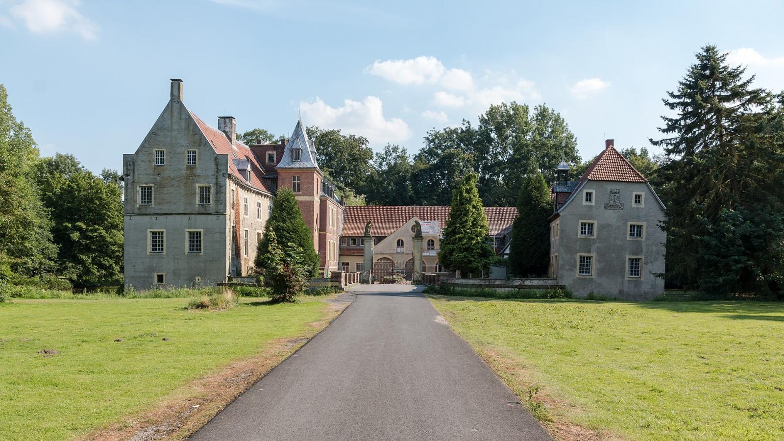 Wasserschloss Senden Zufahrt