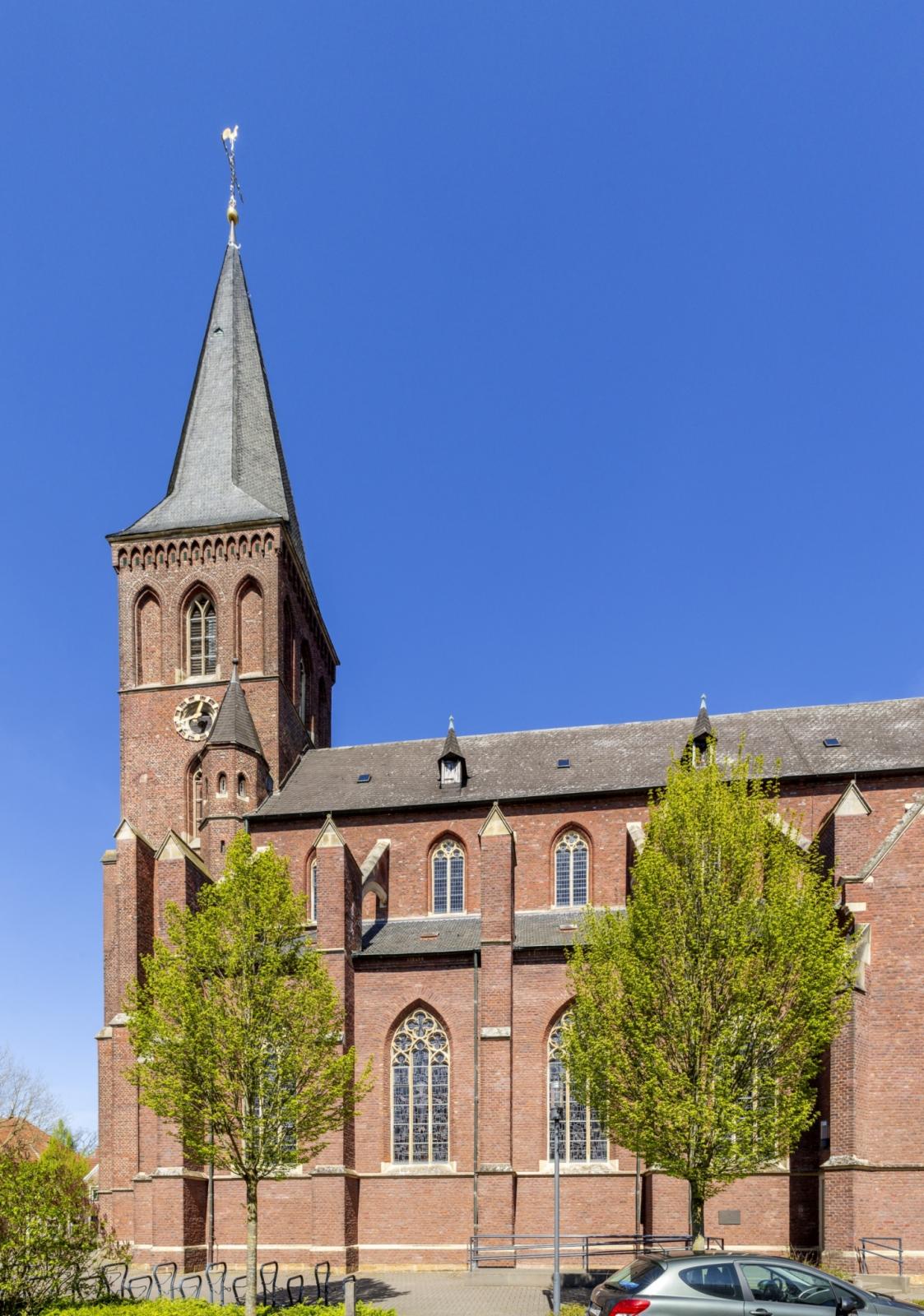 St. Andreas Velen von Süden