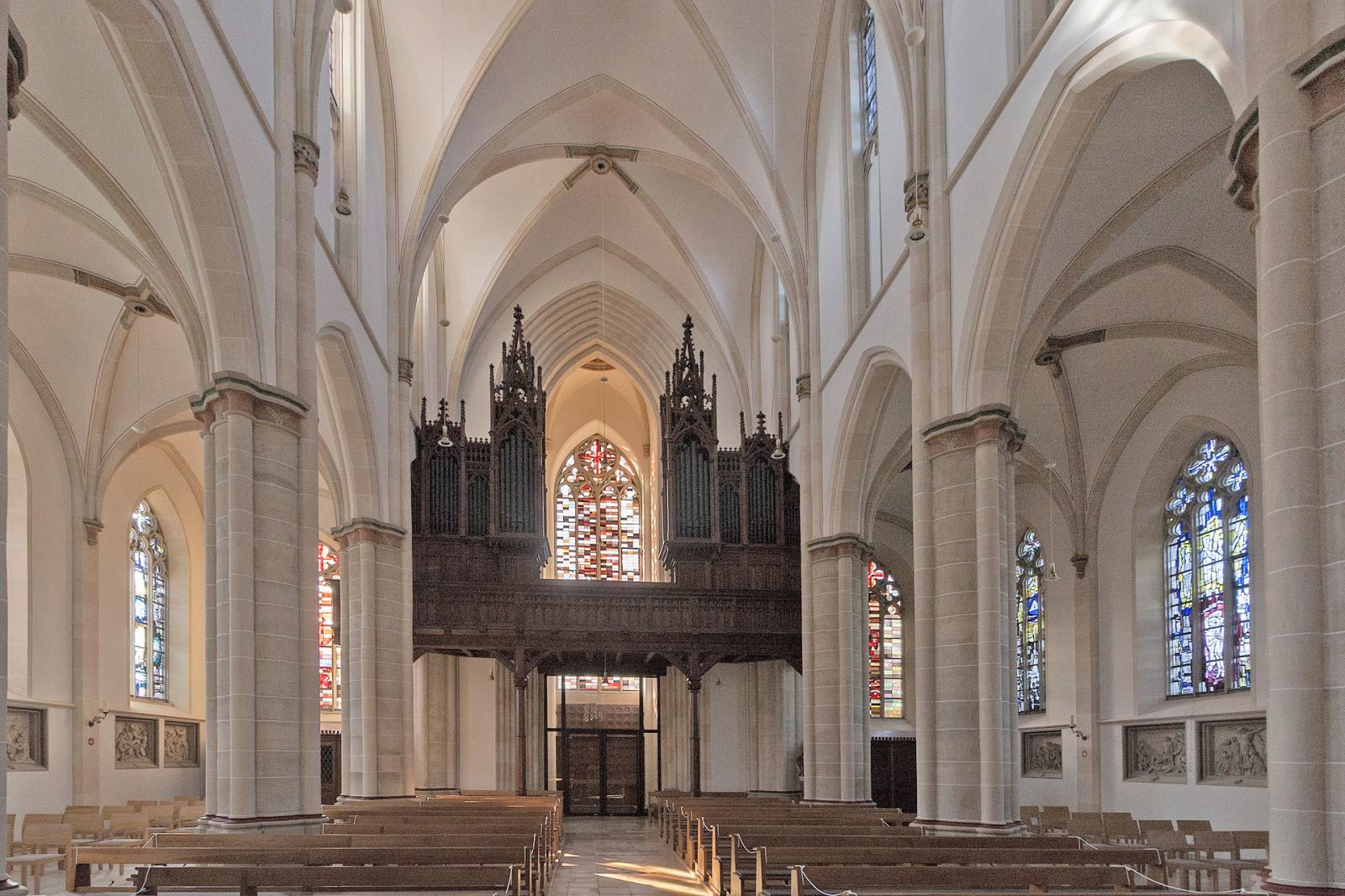 Kircheninnenraum von St. Andreas in Velen