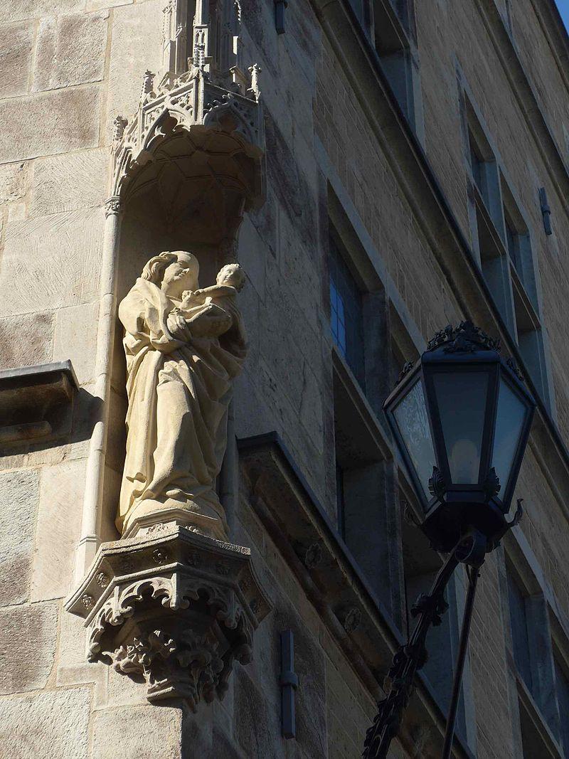 Marienskulptur