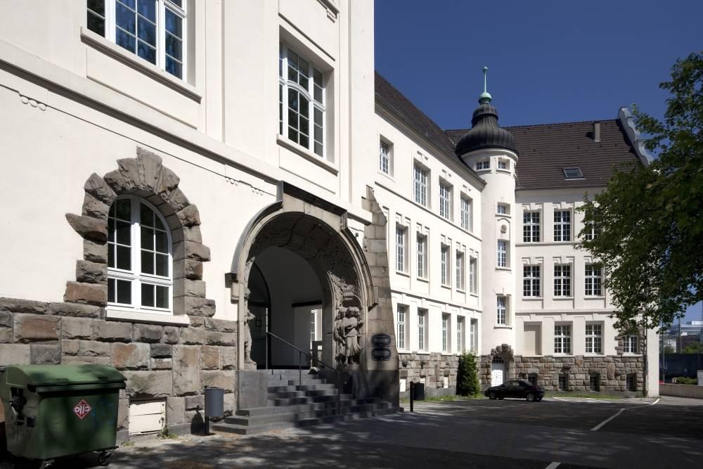 Eingang Luisenschule