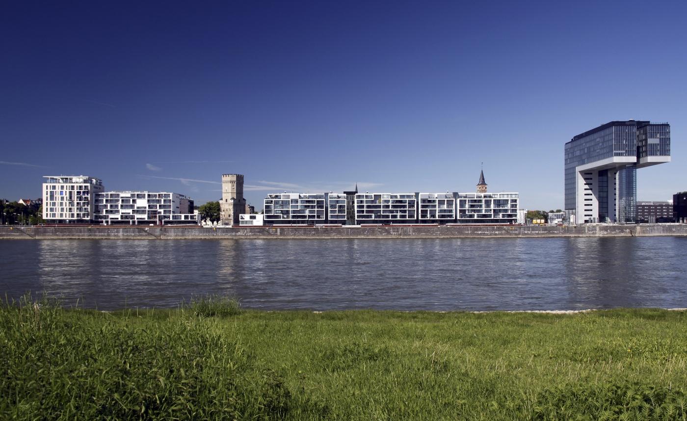 Blick in den Rheinauhafen